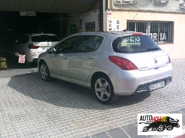peugeot - 308 - 5p premium 1.6 hdi 110 fap 6 vel. foto grande (1)