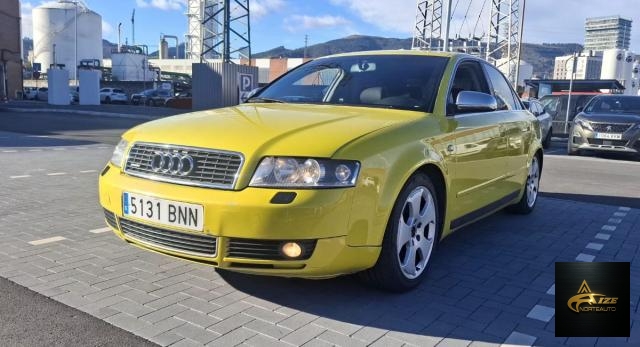 AUDI - A4 - 2.5 TDI 180 CV quattro 6 vel.