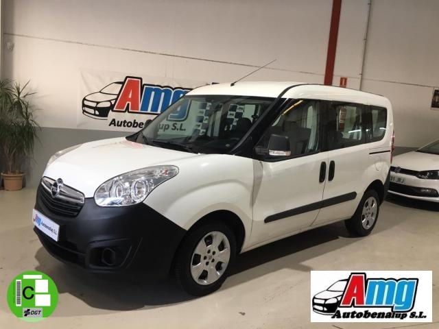 OPEL - Combo Tour -  1.6 CDTi 95 PC-TA Cosmo