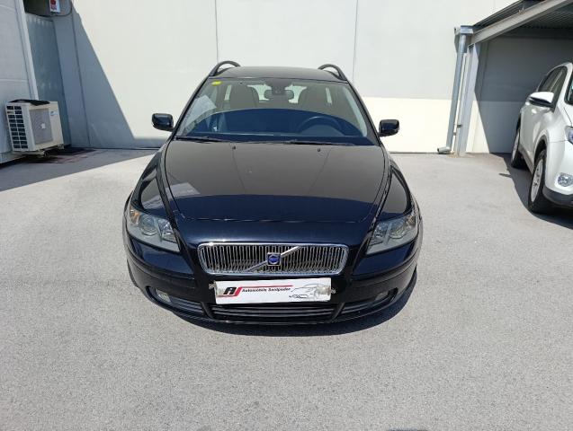 VOLVO - V50 - 2.0 D Momentum