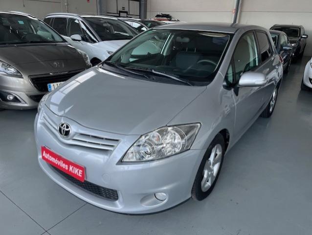 Toyota Auris 5p. (2011 - 2013)