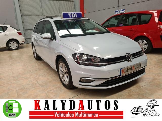Volkswagen Golf Variant ocasión segunda mano 2017 Diésel por 11.500€ en Murcia