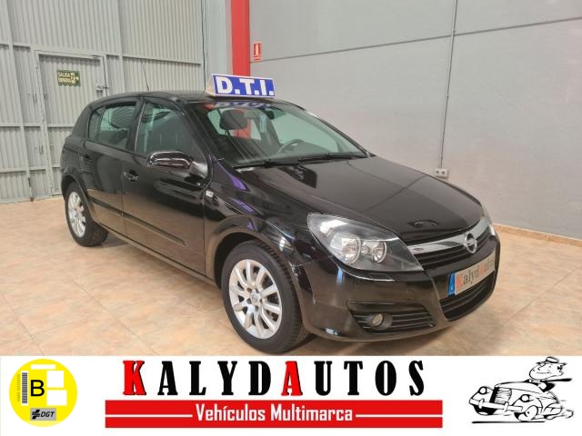 Opel Astra ocasión segunda mano 2006 Diésel por 2.900€ en Murcia