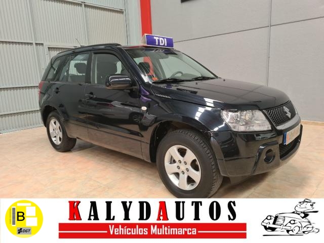 Suzuki Grand Vitara ocasión segunda mano 2007 Diésel por 7.990€ en Murcia