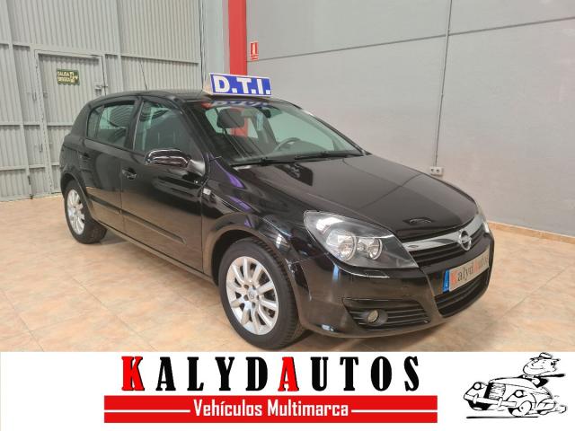 Opel Astra ocasión segunda mano 2006 Diésel por 3.499€ en Murcia