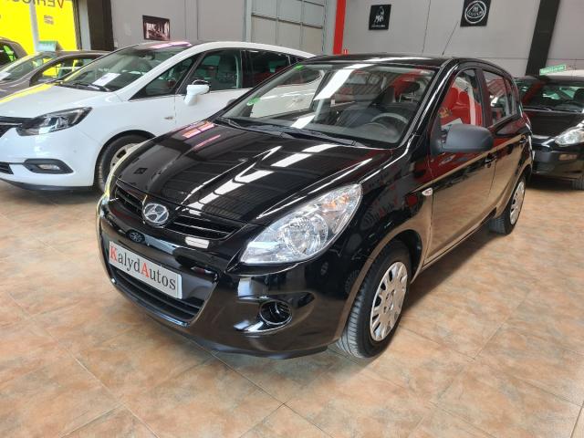 Hyundai i20 ocasión segunda mano 2010 Gasolina por 7.499€ en Murcia