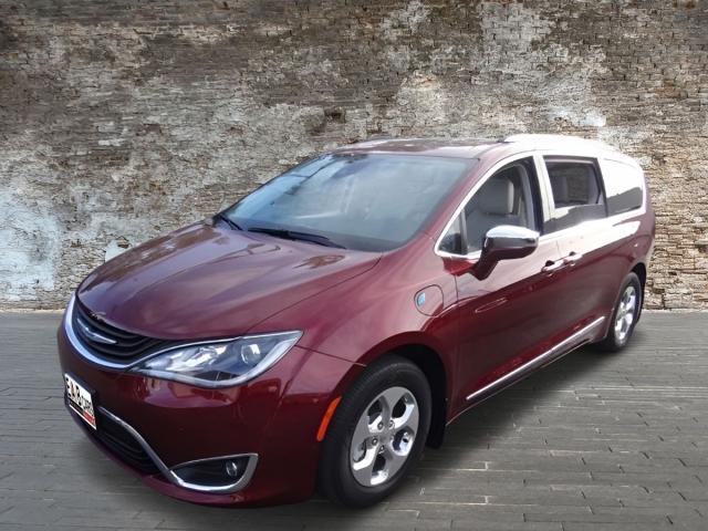 CHRYSLER - Pacifica