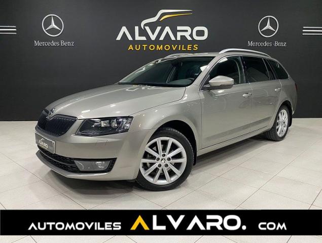Skoda Octavia ocasión segunda mano 2017 Diésel por 15.990€ en Sevilla