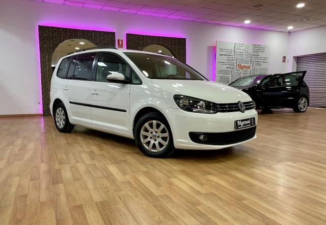 Volkswagen Touran ocasión segunda mano 2014 Diésel por 10.995€ en Córdoba