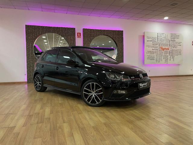 Volkswagen Polo ocasión segunda mano 2015 Gasolina por 18.995€ en Córdoba