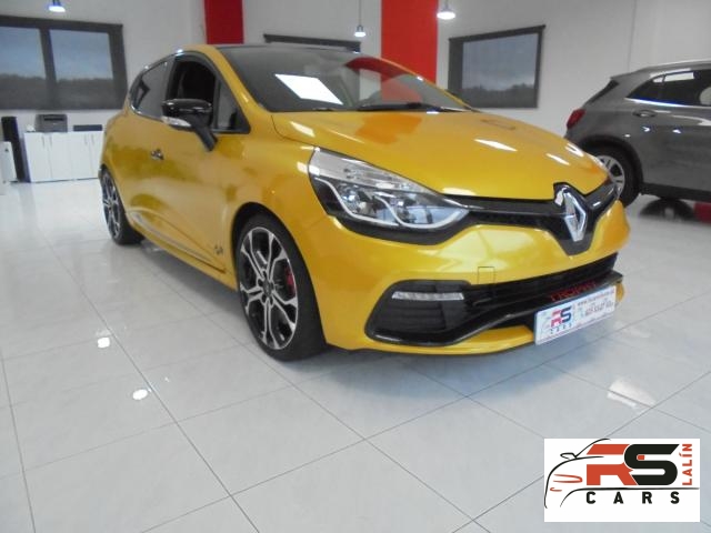 Renault Clio ocasión segunda mano 2015 Gasolina por 19.900€ en Pontevedra