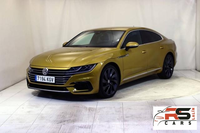 Volkswagen Arteon ocasión segunda mano 2018 Gasolina por 29.990€ en Pontevedra