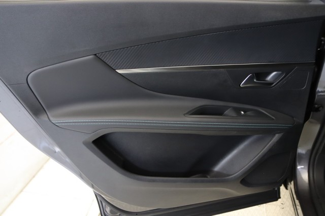 PEUGEOT - 5008 - Allure 1.5 BlueHDi 130 S&S - foto 31