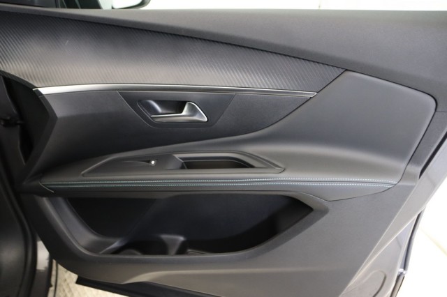 PEUGEOT - 5008 - Allure 1.5 BlueHDi 130 S&S - foto 42