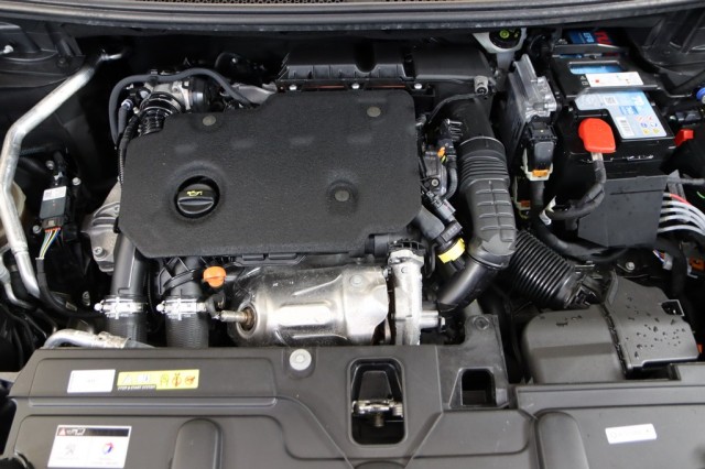 PEUGEOT - 5008 - Allure 1.5 BlueHDi 130 S&S - foto 48