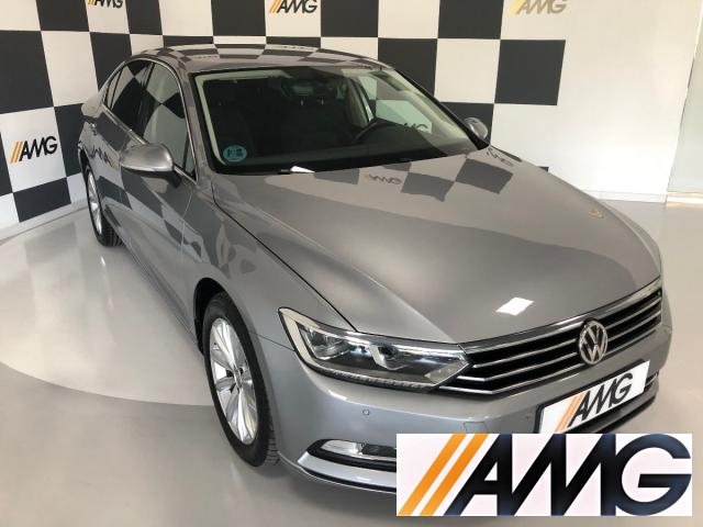 Volkswagen Passat ocasión segunda mano 2018 Diésel por 18.500€ en Murcia