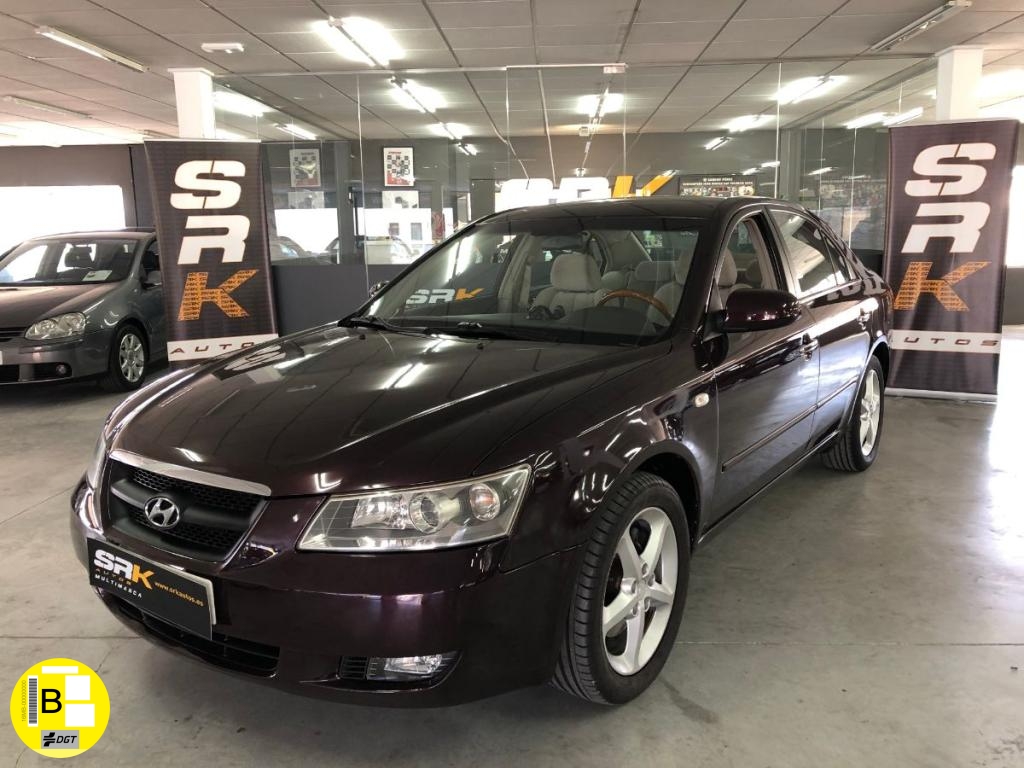 HYUNDAI - Sonata