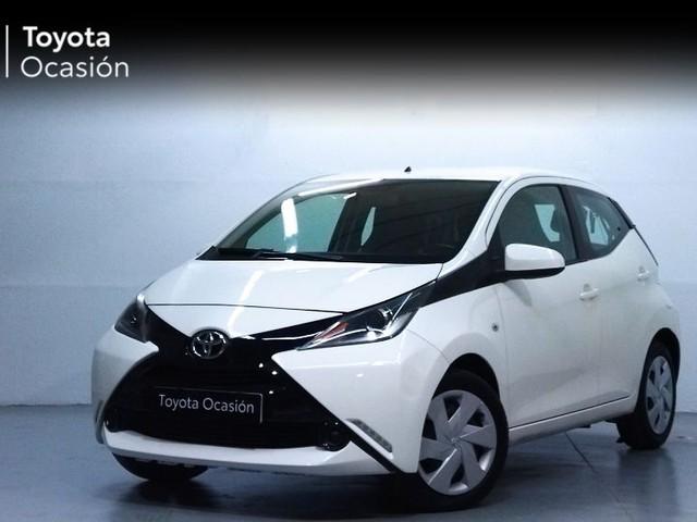 Toyota Aygo ocasión segunda mano 2018 Gasolina por 10.900€ en Málaga
