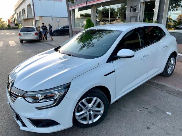 Renault Megane ocasión segunda mano 2017 Diésel por 10.499€ en Jaén