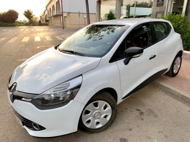 Renault Clio ocasión segunda mano 2015 Diésel por 8.299€ en Cantabria