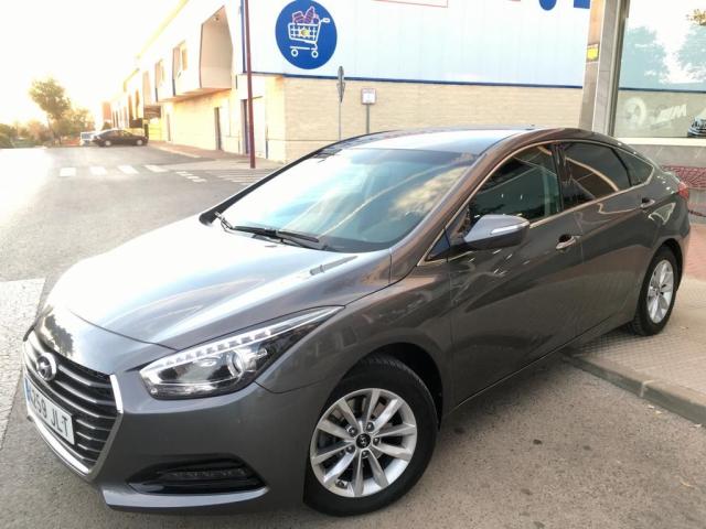 Hyundai i40 ocasión segunda mano 2016 Diésel por 11.499€ en Cantabria