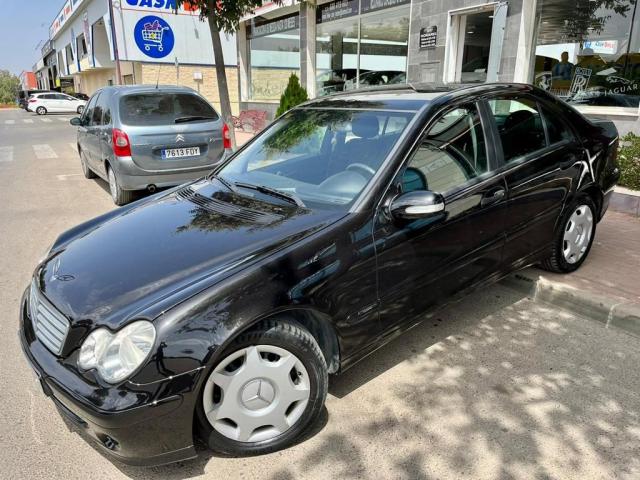 Mercedes Benz Clase C ocasión segunda mano 2004 Diésel por 4.999€ en Cantabria