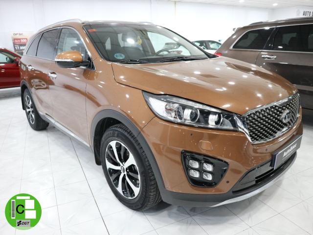 KIA - Sorento - 2.2 CRDi Drive 4x2 7 plazas