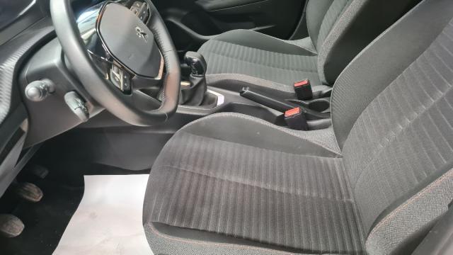 Foto Peugeot 208 6