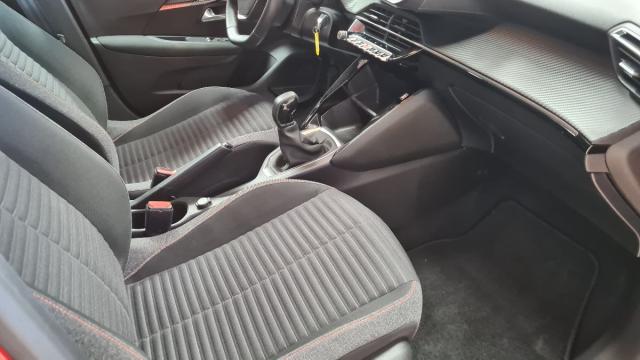 Foto Peugeot 208 9