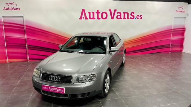 Audi A4 ocasión segunda mano 2004 Gasolina por 5.695€ en Córdoba