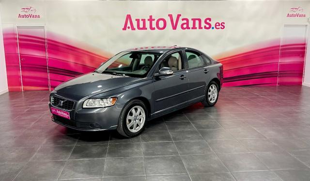Volvo S40 ocasión segunda mano 2010 Diésel por 10.495€ en Córdoba