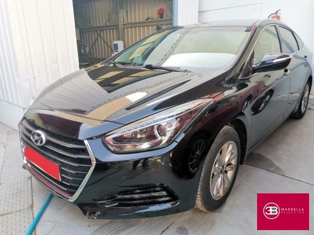 Hyundai i40 ocasión segunda mano 2017 Diésel por 9.895€ en Málaga