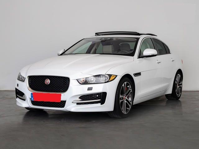 Jaguar XE ocasión segunda mano 2017 Gasolina por 34.957€ en Málaga