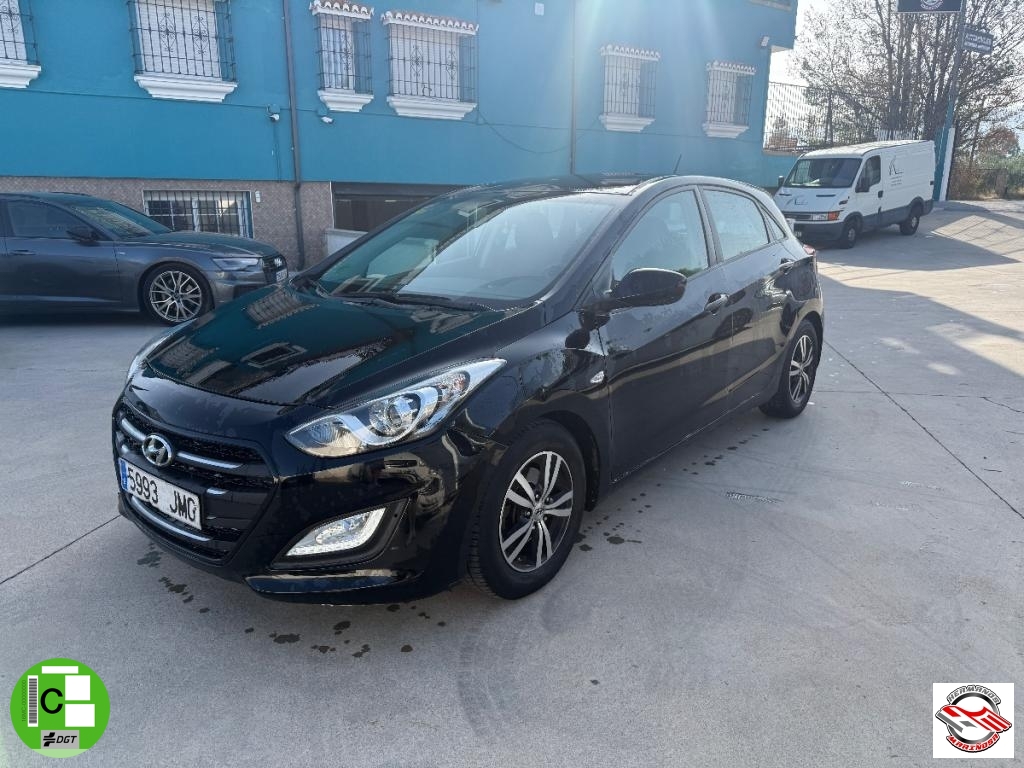 HYUNDAI - i30