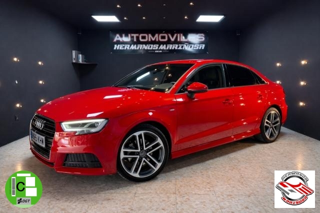 AUDI - A3 -  Sedan 1.6 TDI S tronic Sline