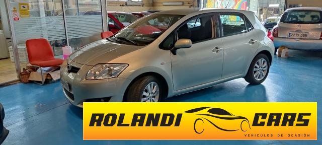 Toyota Auris 5p 2.0 D-4D Sol