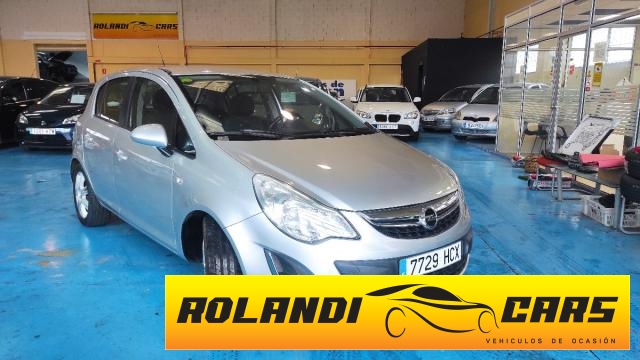 Opel Corsa 1.2 16V 5 porte Cosmo