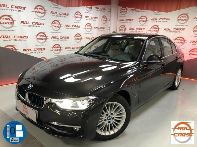 BMW - Serie 3 - 330e iPerformance Luxury