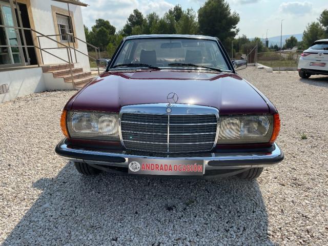 Mercedes Benz ocasión segunda mano 1977 Gasolina por 15.500€ en Alicante