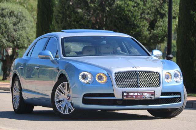 Bentley Flying Spur ocasión segunda mano 2015 Gasolina por 135.900€ en Málaga