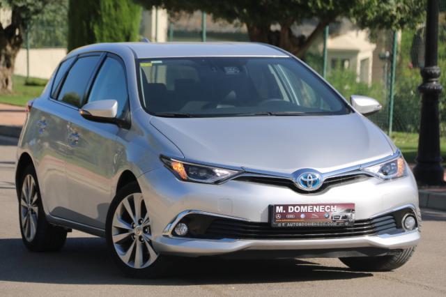 Toyota Auris ocasión segunda mano 2015 Gasolina por 15.890€ en Málaga