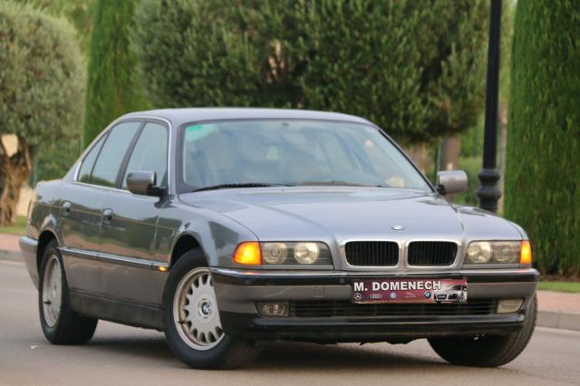 BMW Serie 7 ocasión segunda mano 1996 Diésel por 3.900€ en Málaga