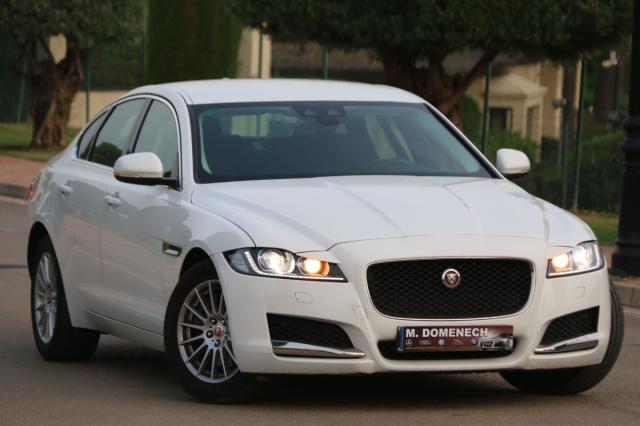 Jaguar XF ocasión segunda mano 2016 Diésel por 17.800€ en Málaga