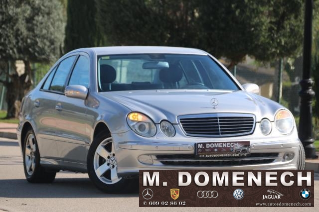 Mercedes Benz Clase E ocasión segunda mano 2002 Gasolina por 7.900€ en Málaga