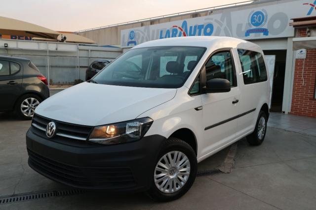 Array Volkswagen Caddy 2018 Diésel por 17.900€ en Málaga